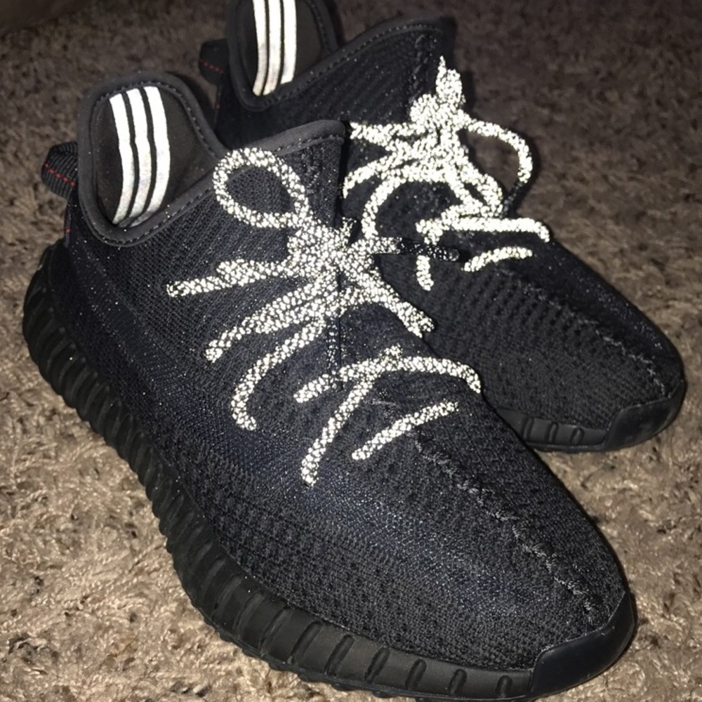 Yeezy Boost 350 V2 Black
